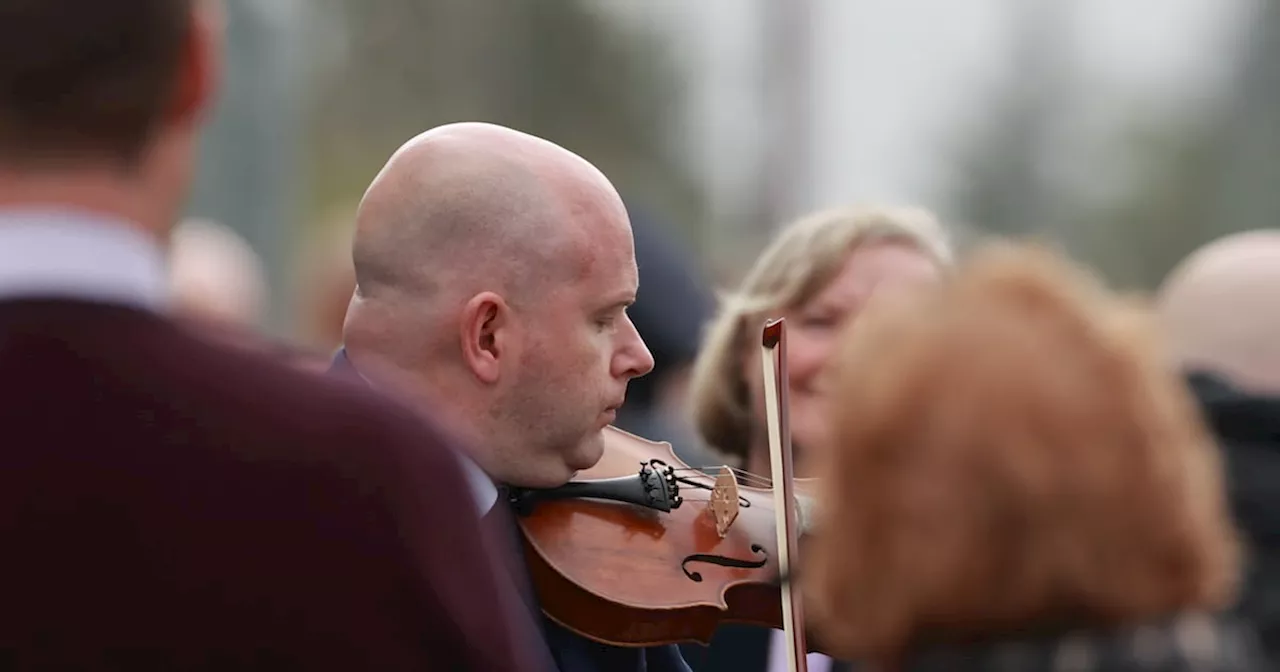 Mean to the fiddler: Band in unfair sacking case had more than €376,000 in earnings