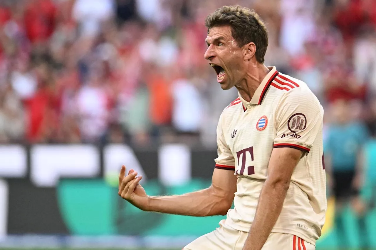 Allemagne: le Bayern enchaîne contre Fribourg avec la participation record de Müller