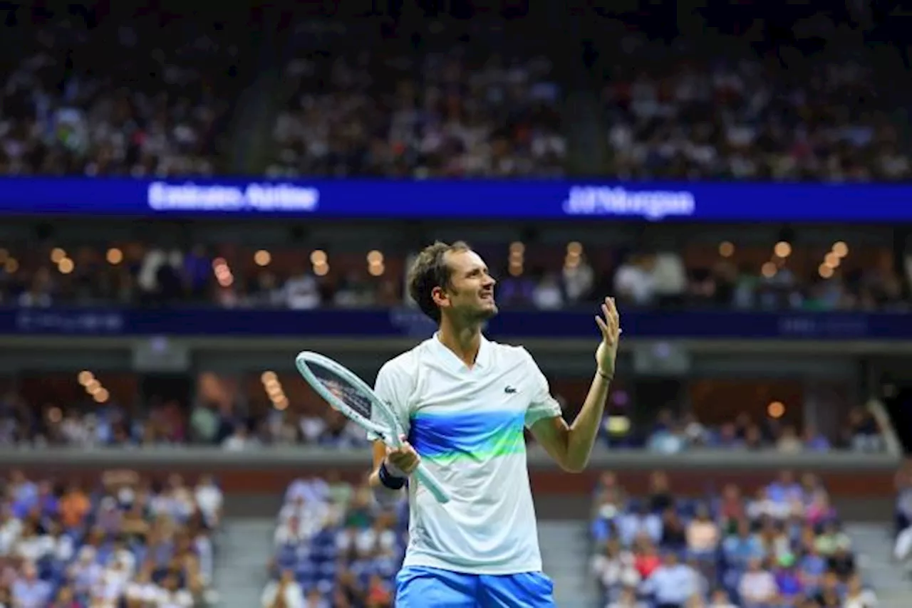 Daniil Medvedev s'impose avec maîtrise face à Fabio Cobolli au troisième tour de l'US Open