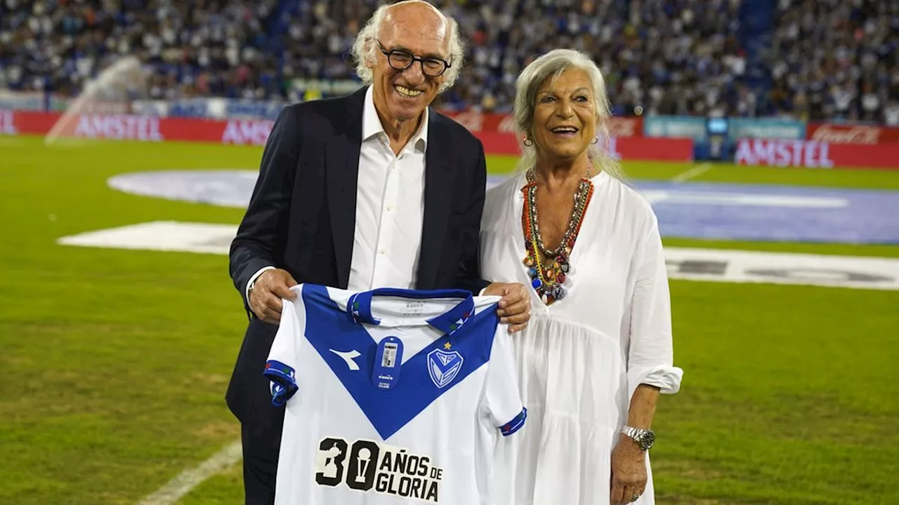 Vélez homenajeó a Carlos Bianchi a 30 años de la Copa Libertadores en el Morumbí