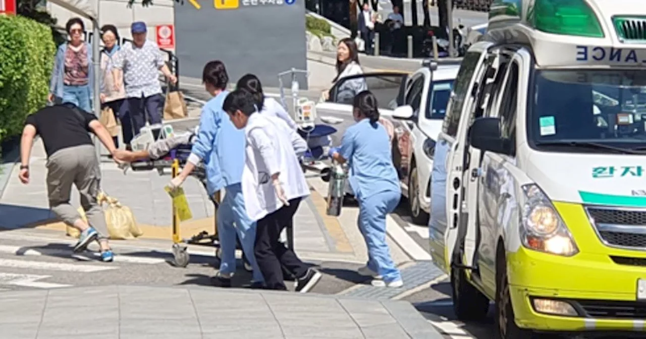 “응급실 붕괴 없다”는 정부, “더 못 버틴다”는 의료진