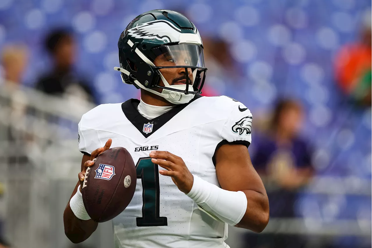 Donovan McNabb Mentors Eagles QB Jalen Hurts, Gives Him Advice For 2024 Season