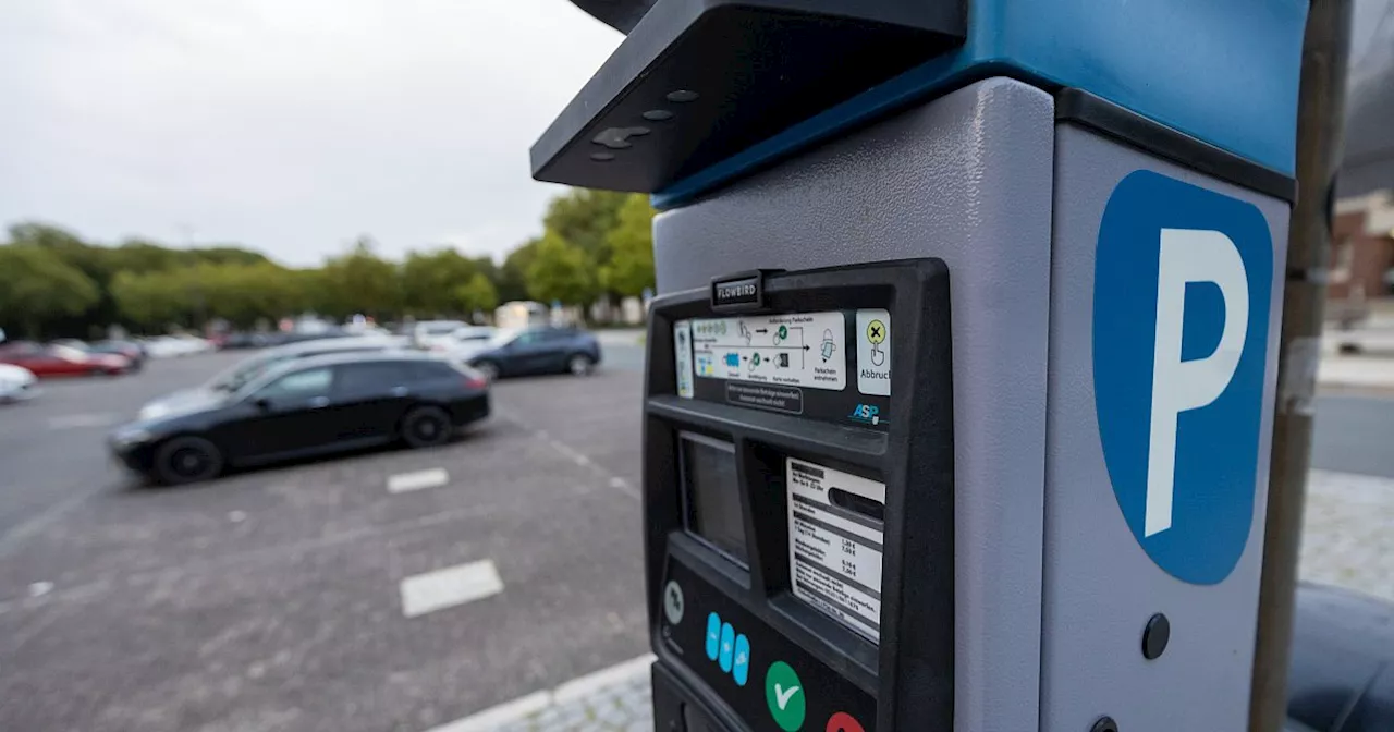 Autofahrer in Paderborn müssen ab heute auch sonntags fürs Parken bezahlen