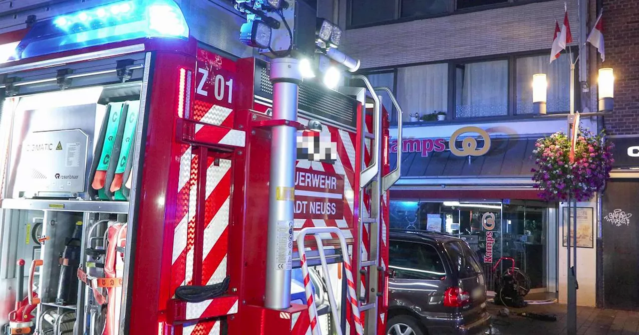 Neuss: Zimmerbrand an der Oberstraße