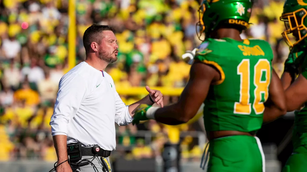 Oregon Ducks Dan Lanning Gives Injury Report on Dillon Gabriel, Jeffrey Bassa