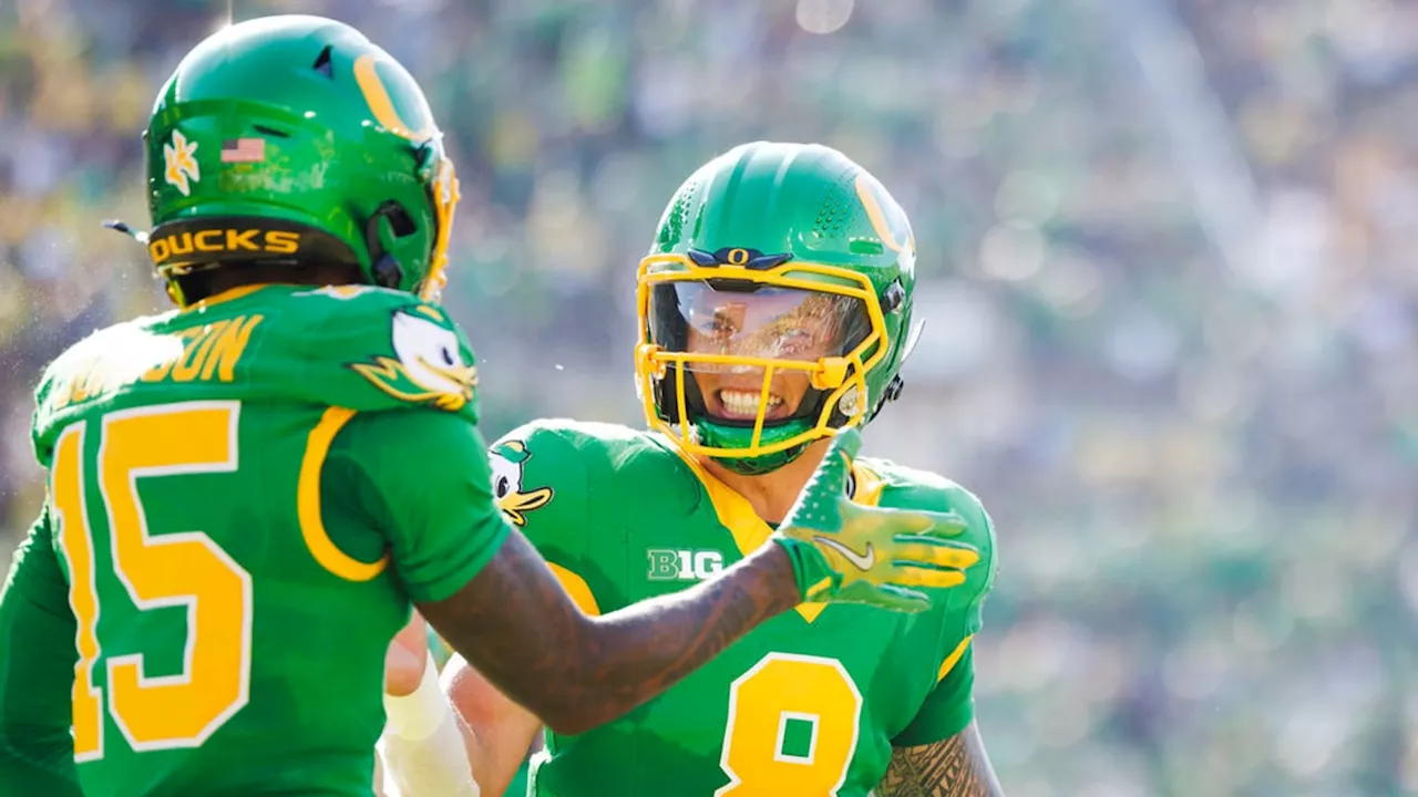 Quarterback Dillon Gabriel Makes Oregon Ducks Debut, Offense Faces Struggles