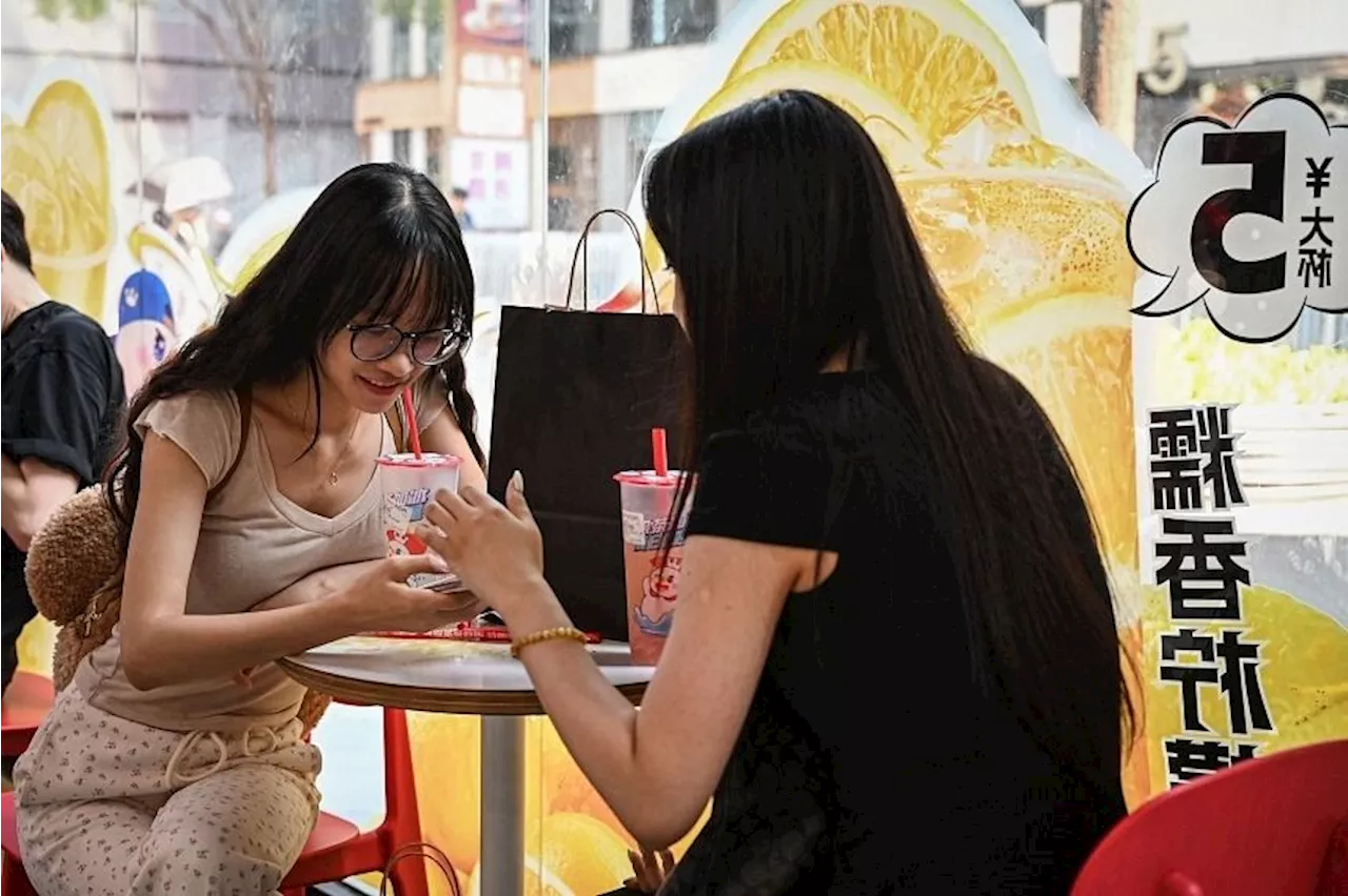 Penny-pinching youth transforming China's bubble tea craze