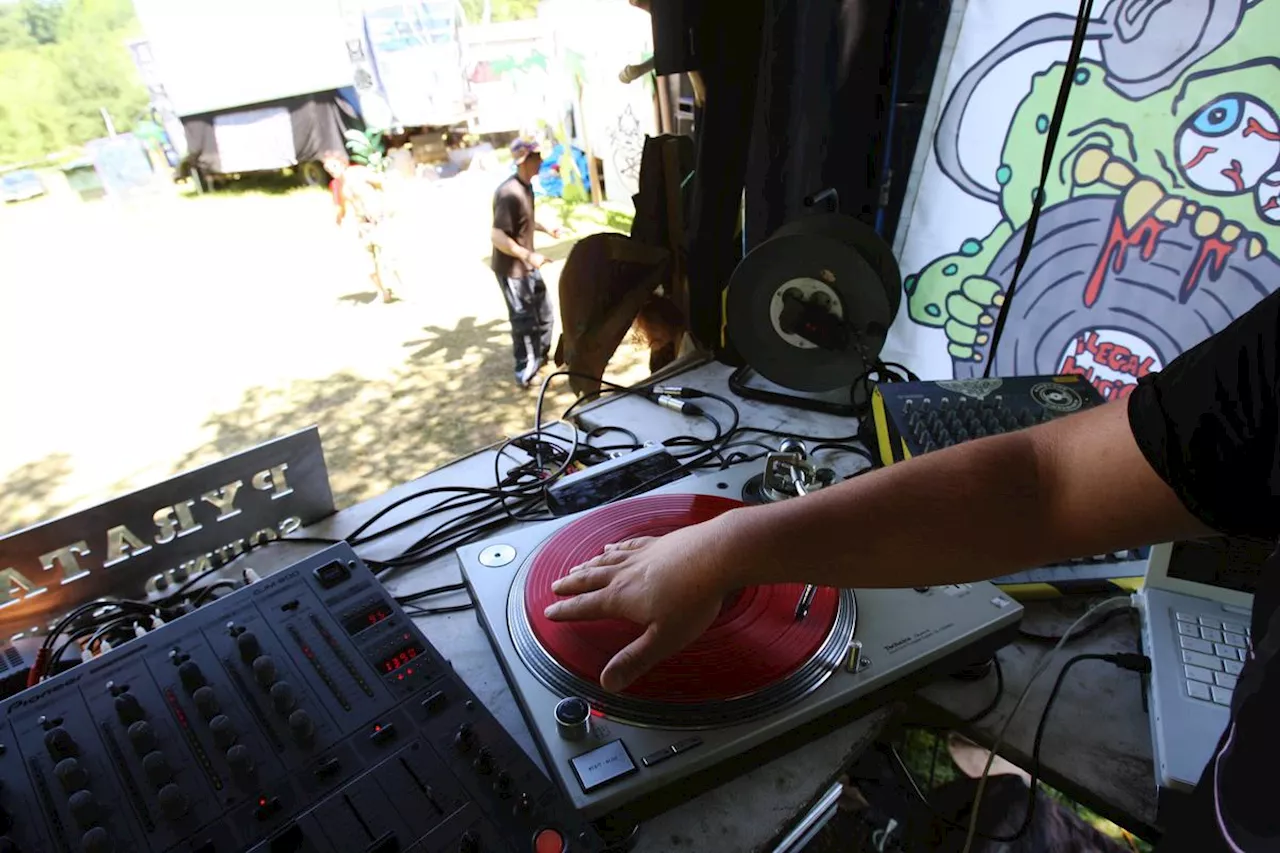 Landes : la gendarmerie met fin à une rave party sous un hangar agricole à Brocas