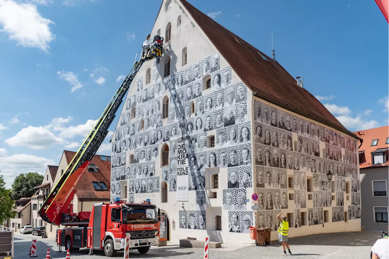 Gillamoos: Kunstaktion gegen Hass und Hetze in Abensberg