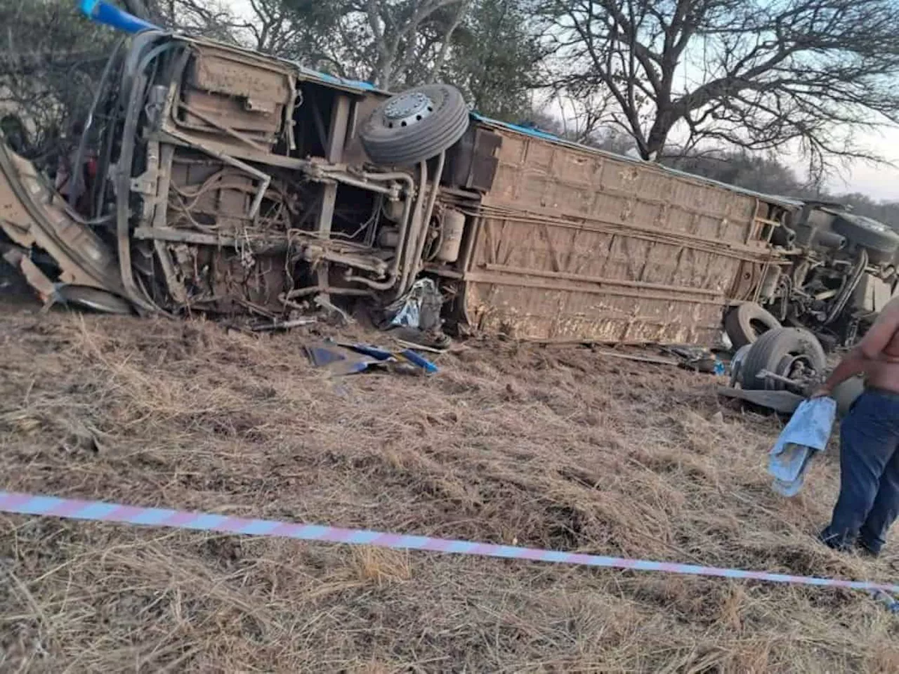 Five people killed as bus travelling to Zimbabwe overturns in Limpopo