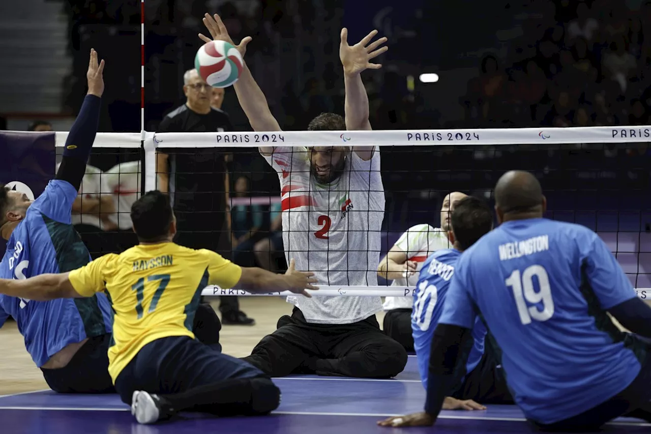 Brasil perde para favorito Irã no vôlei sentado e gigante de 2,46m se destaca