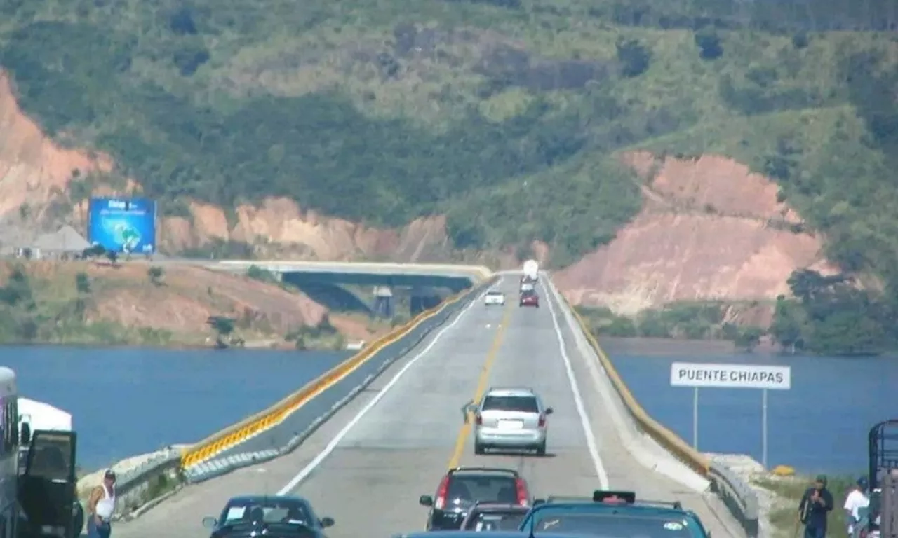 Hombres armados realizan asalto masivo y retienen a personas en carretera de Chiapas