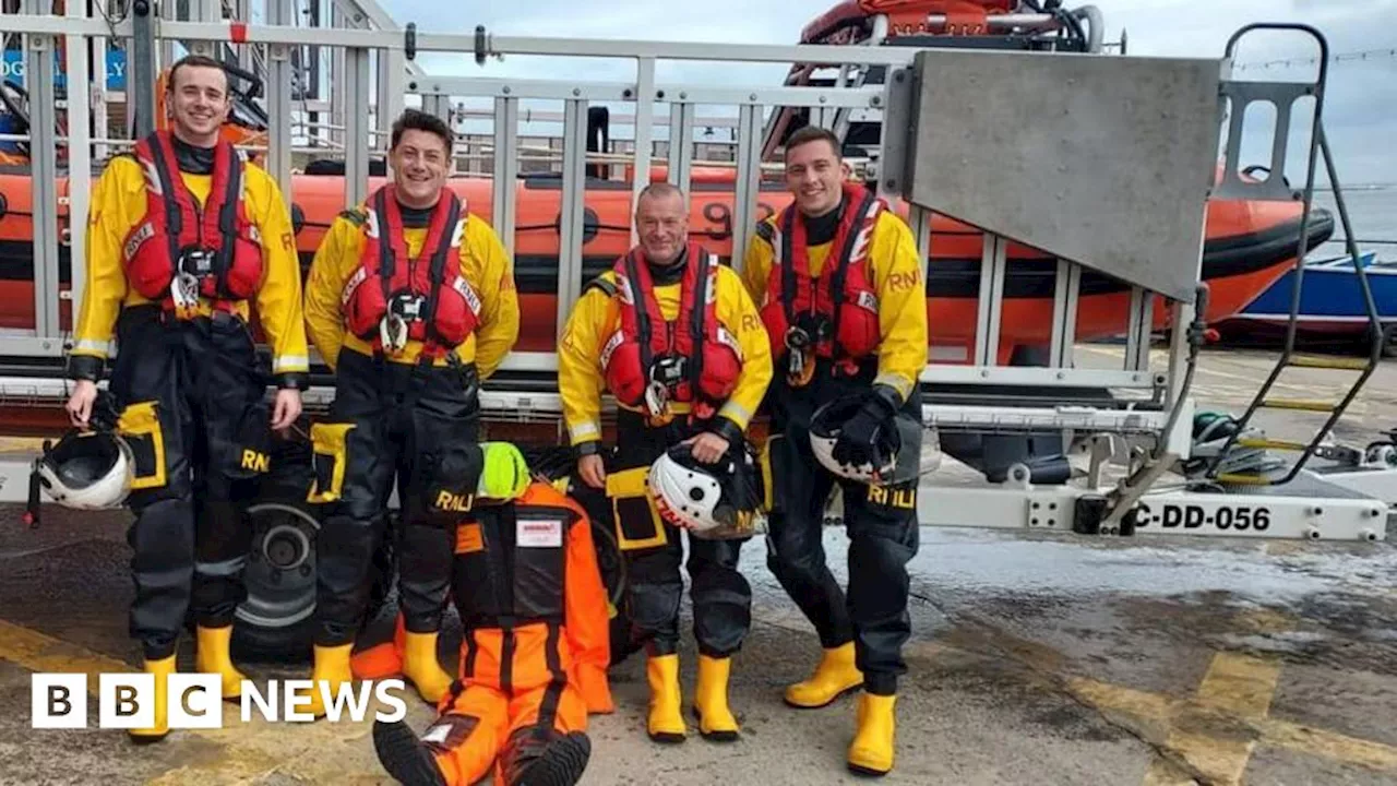 Filey lifeboat crew praised for rescuing missing dummy off Bempton