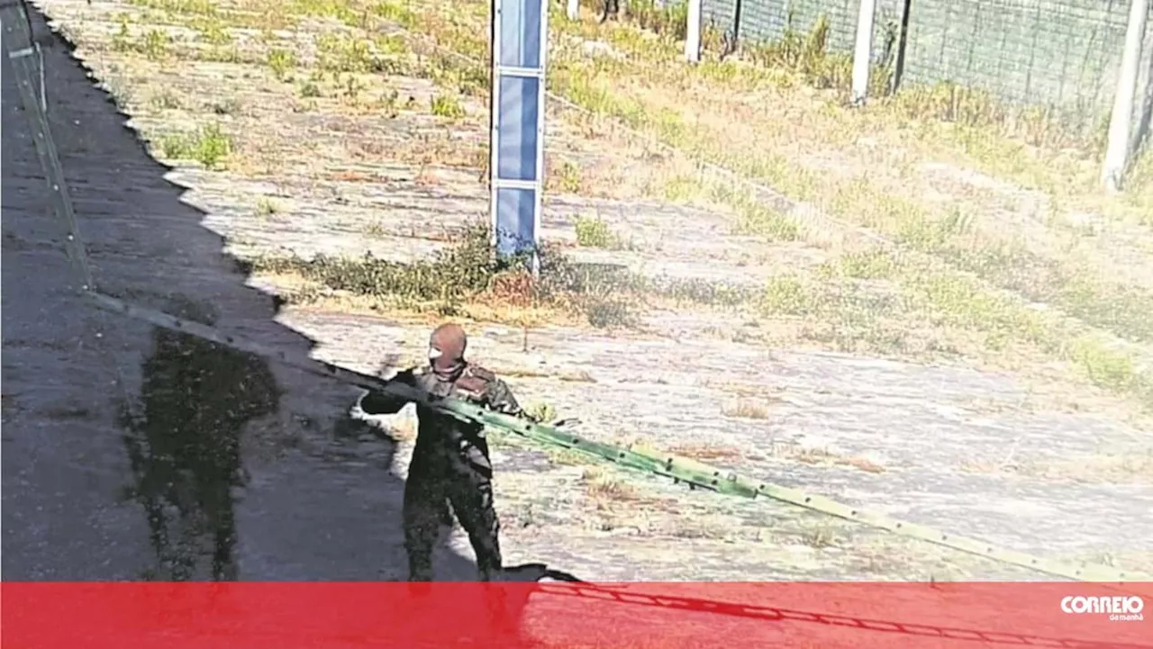 'Fugiram cinco': Recluso deu alerta da fuga na prisão de Vale de Judeus passado 40 minutos