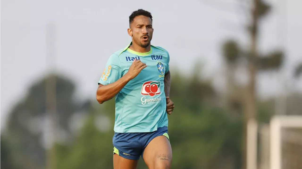 Danilo pede desculpa por discussão com torcedor da Seleção: “Tem direito de criticar”