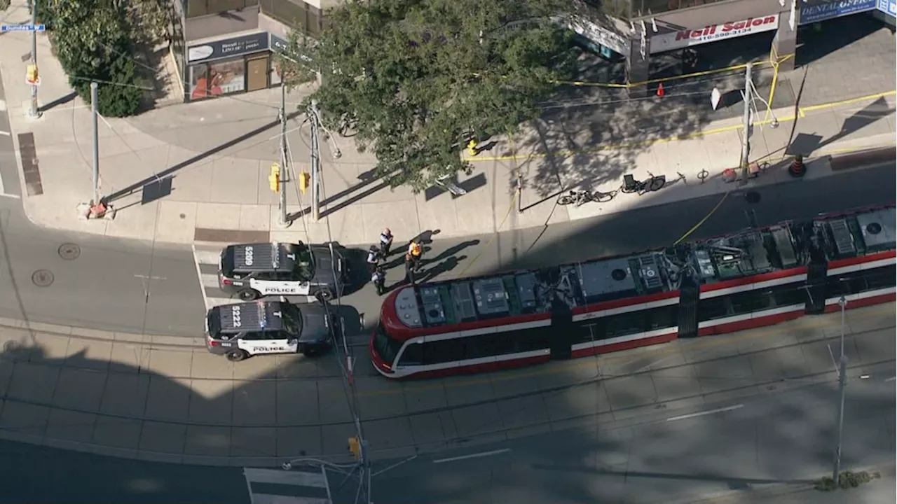 Man taken to hospital after stabbing on TTC streetcar in downtown Toronto