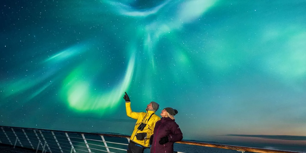 Reisen: Polarlichter hautnah: Hurtigruten feiert 10 Jahre Nordlicht-Garantie