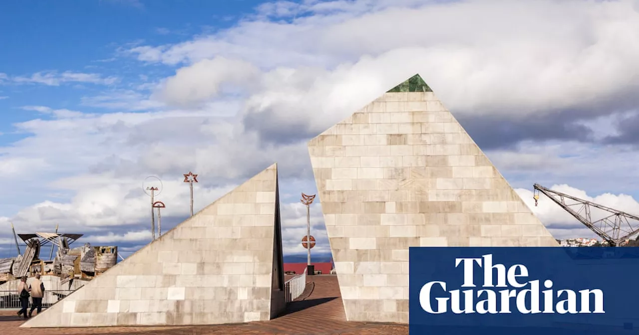 A genius in pink jandals: Rewi Thompson, the Māori architect who shocked his neighbours