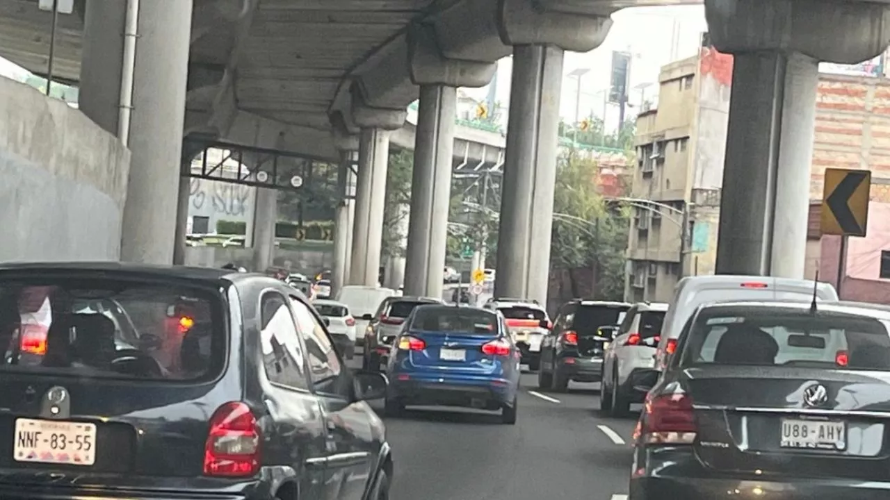 Captan en VIDEO asaltos a automovilistas en carriles de Periférico y San Antonio; SSC incrementa presencia