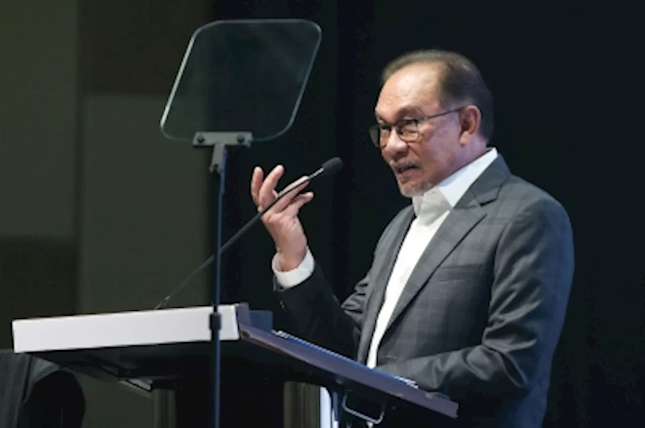 PM Anwar recognises Malaysian Chinese community’s contributions to economy, education, culture and industry