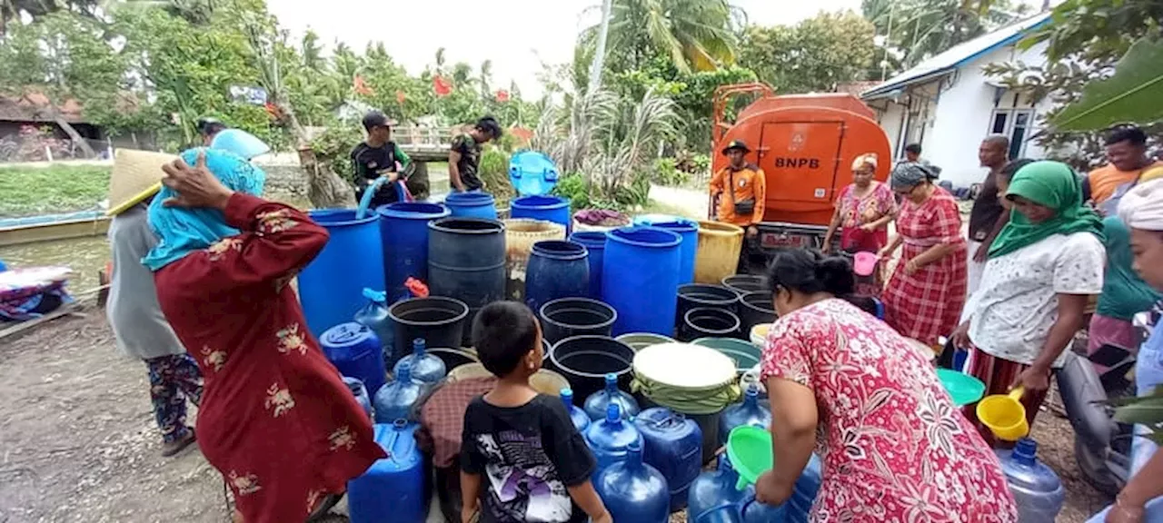 Bantu Warga Terdampak Kekeringan, Pemkab Bekasi Salurkan Satu Juta Liter Air Bersih