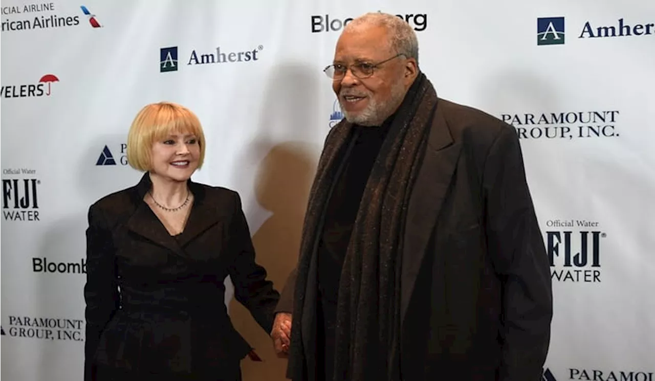 James Earl Jones, Darth Vader yang Gagap Asal Mississippi