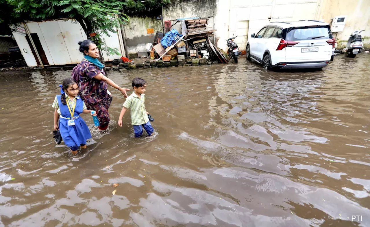 MP-UP और राजस्&zwj;थान सहित इन राज्&zwj;यों में भारी बारिश की चेतावनी, जानिए आपके यहां कैसा रहेगा मौसम