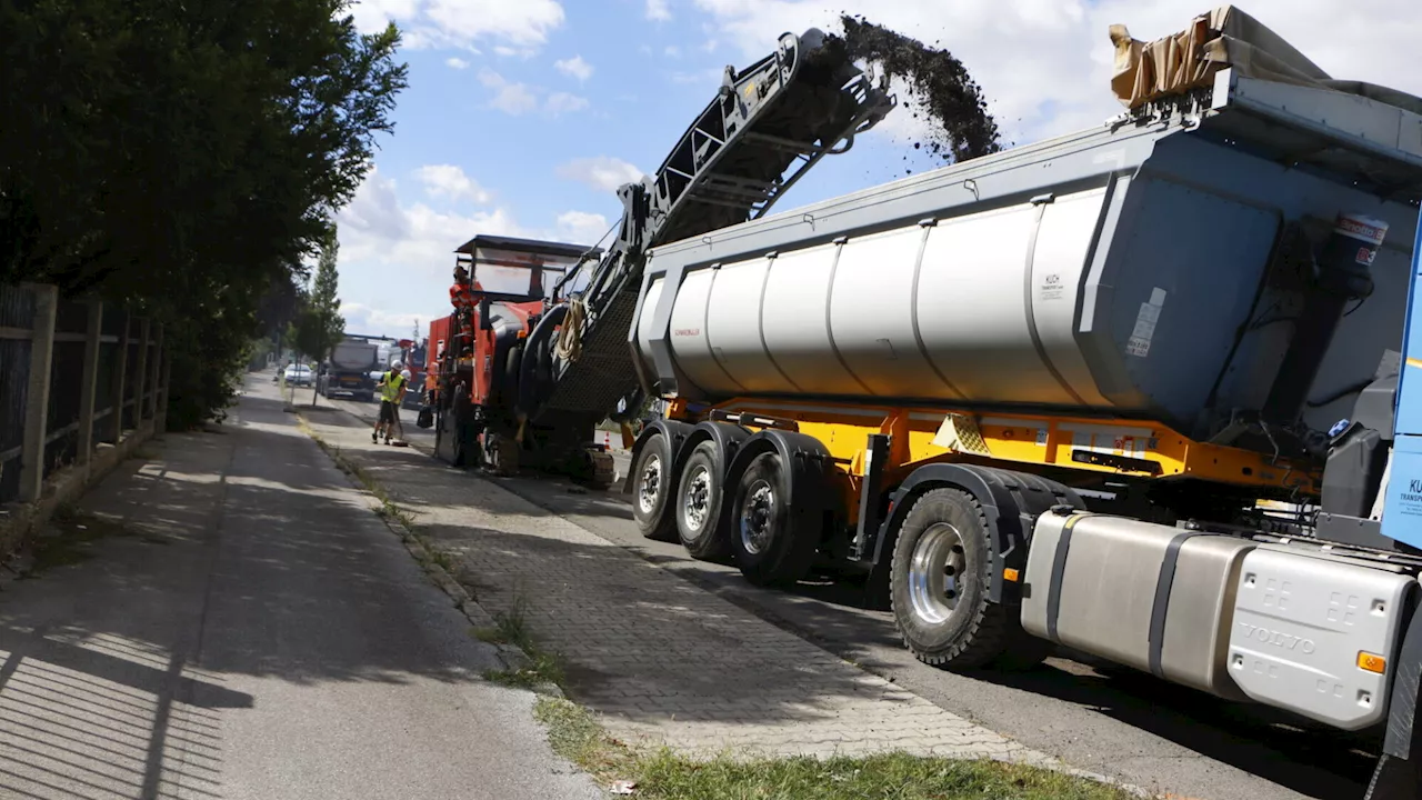 Nach Regen: Straßensanierung in Zwölfaxing gestartet