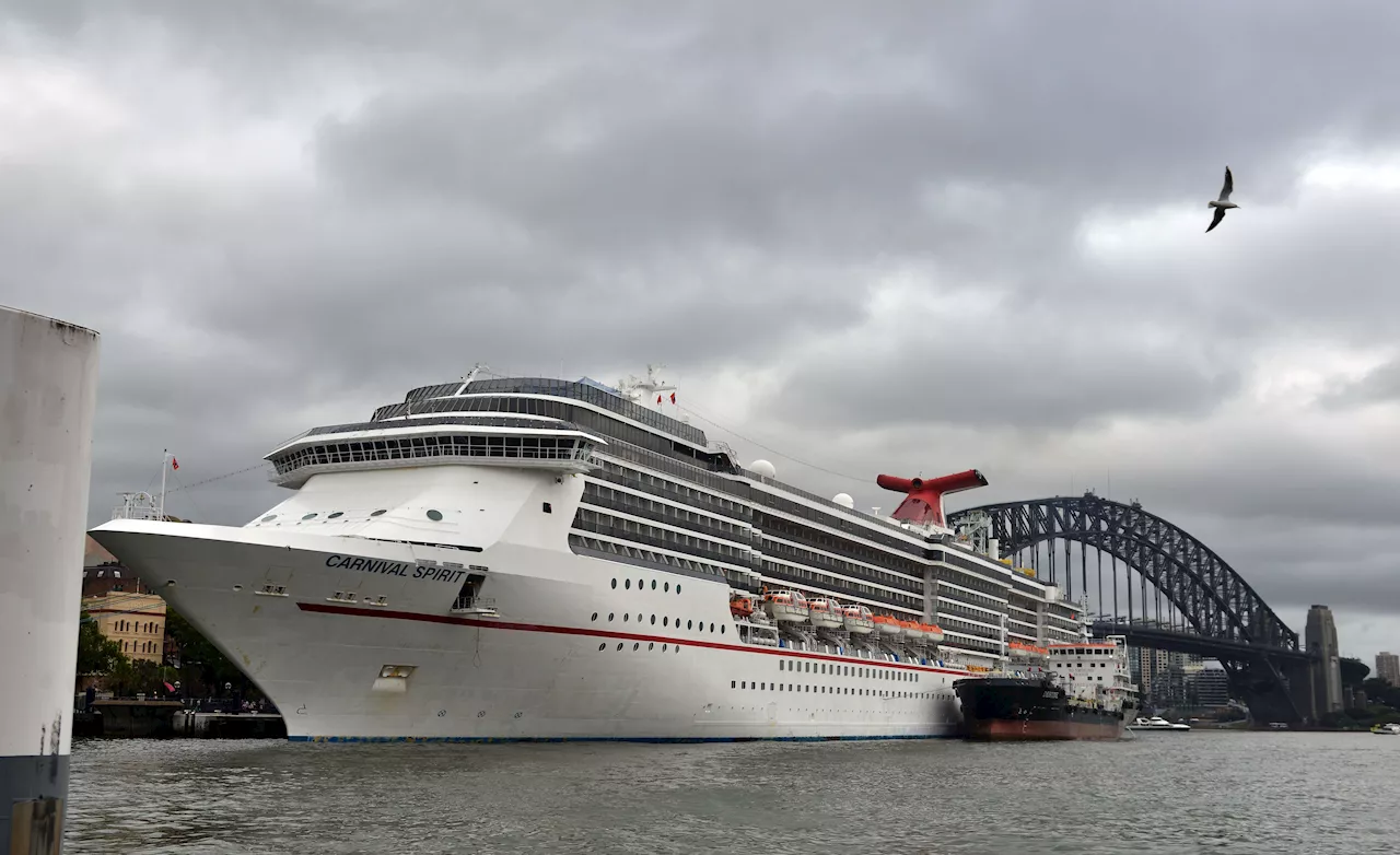 Carnival cruise grazes ice in Alaska, passenger compares it to modern 'Titanic moment'