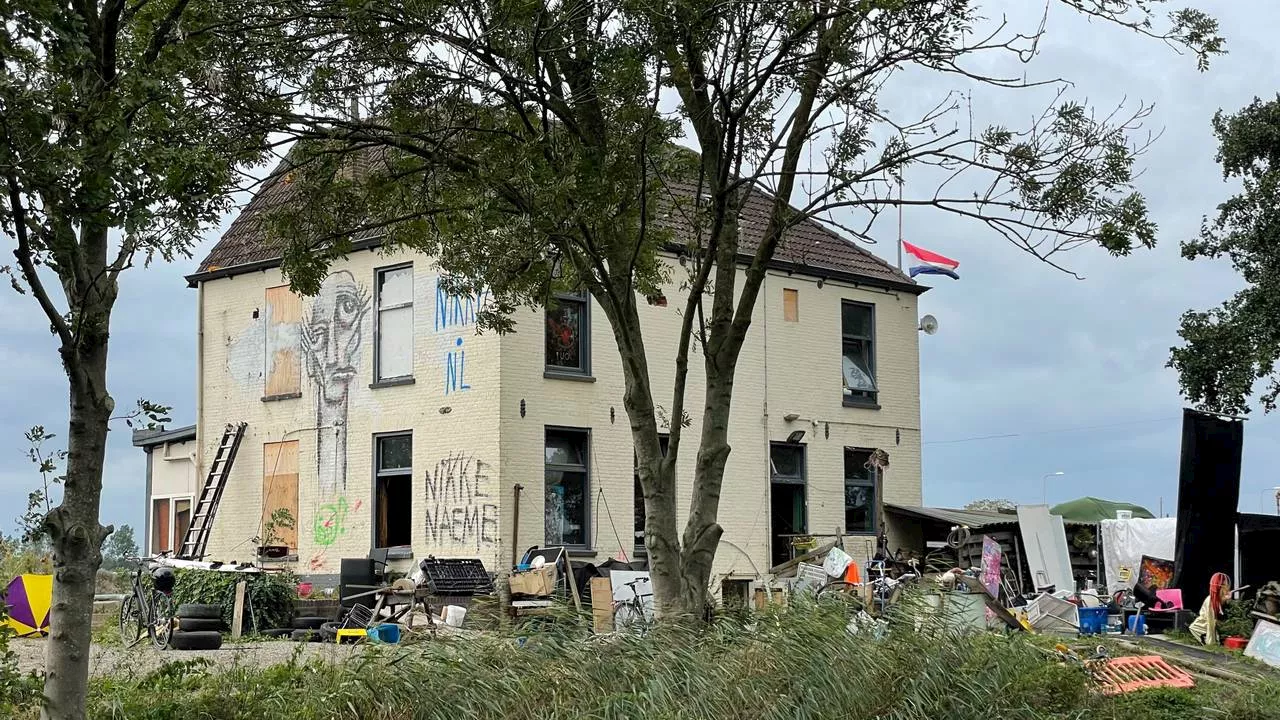 'Househippie' Daan moet uit gekraakte wegrestaurant De Sluis