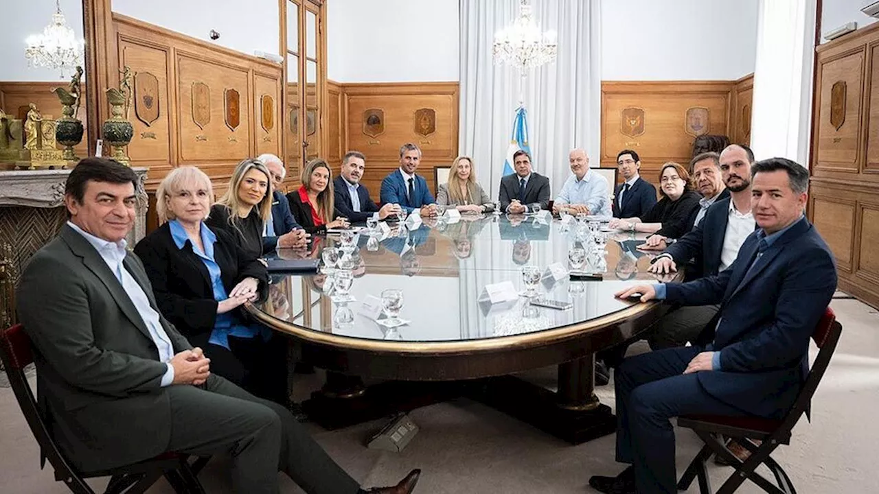 De rosca en la Rosada para garantizar el veto a las jubilaciones de Milei