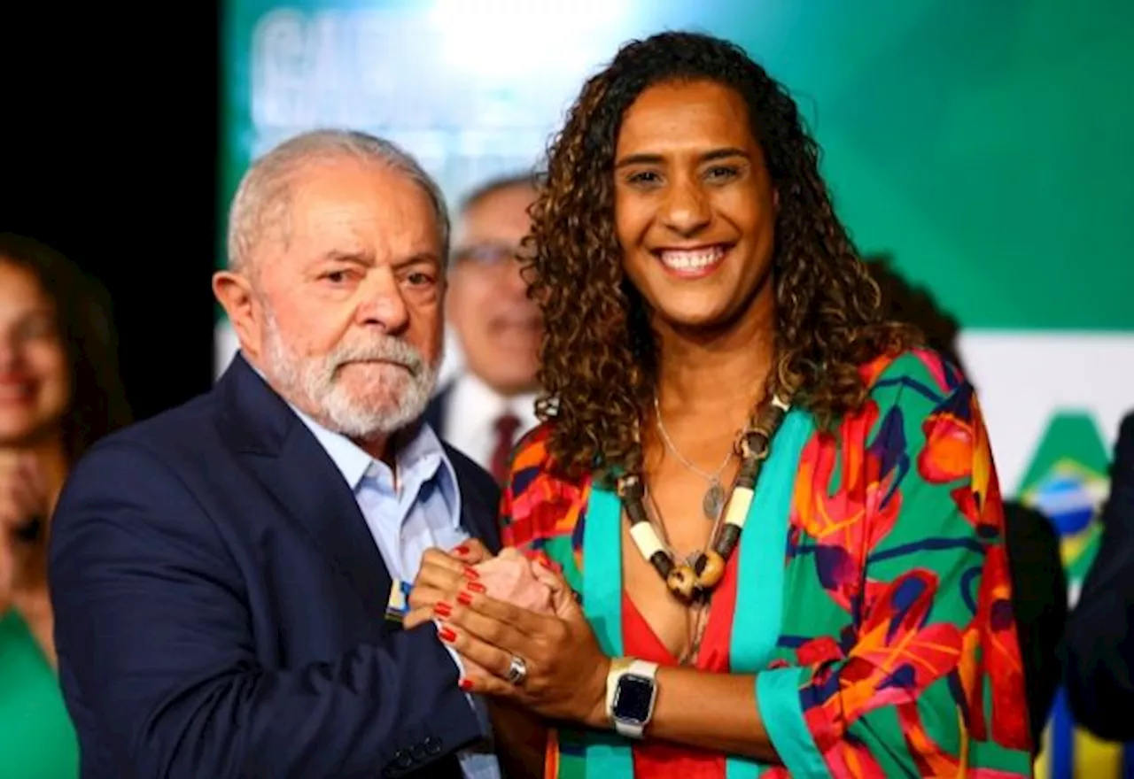 Lula dá férias para Anielle Franco após acusações de assédio sexual contra Silvio Almeida