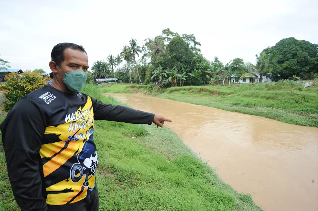 Lorry driver, assistant nabbed over JB odour pollution incident