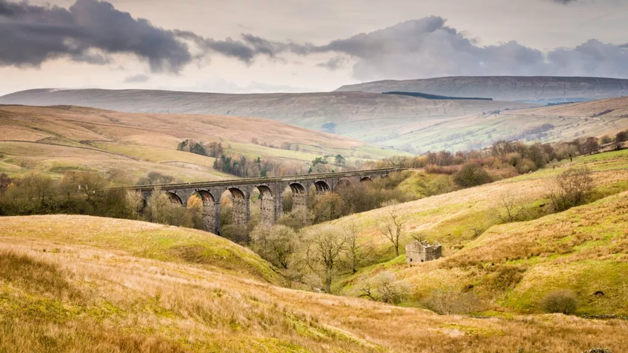 Seven scenic train journeys in the UK for spectacular autumn colours