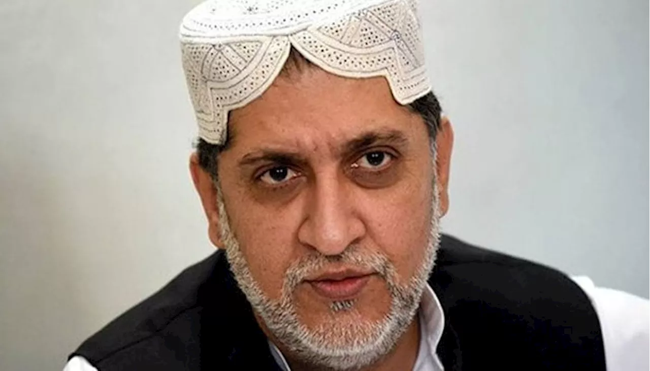 Mengal criticises PPP for not allowing protests against injustices in Balochistan, Sindh