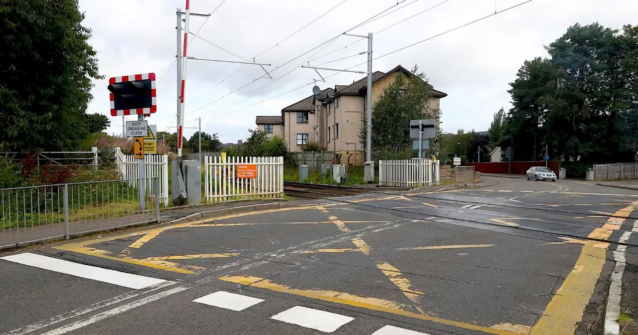 Cornton crossing 'issue' causes 24 hour delay to motorists