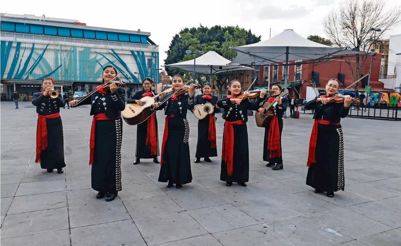 Mariachis femeniles ganan terreno en el gusto del público