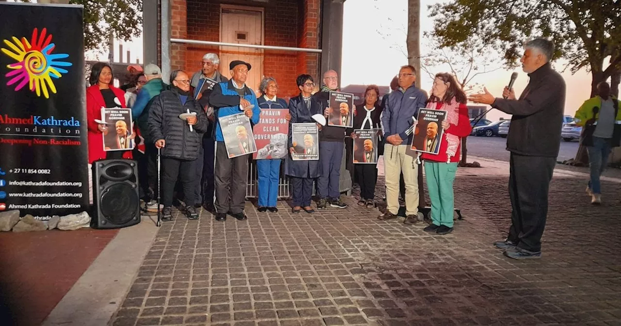 Candlelight vigil to send well wishes to former minister Pravin Gordhan