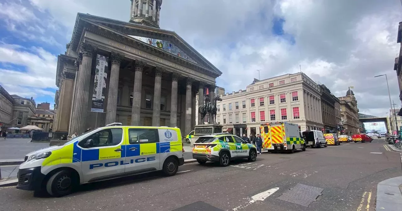 Police swarm Glasgow city centre amid report of man 'falling inside building'