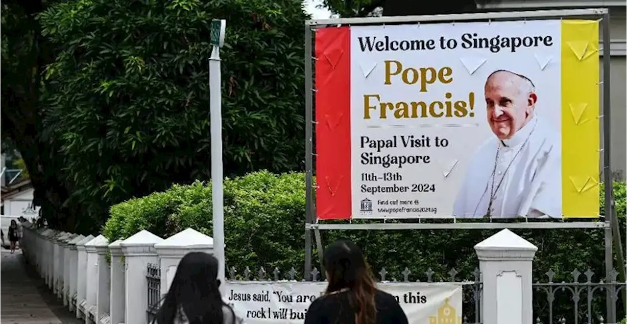 Pope heads to Singapore on final stop of Asia tour