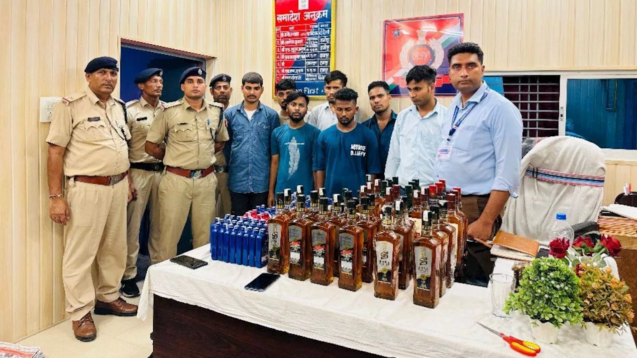 सिकंदराबाद एक्सप्रेस ट्रेन में RPF की बड़ी कार्रवाई, 45 लीटर से अधिक शराब के साथ 7 तस्करों को पकड़ा