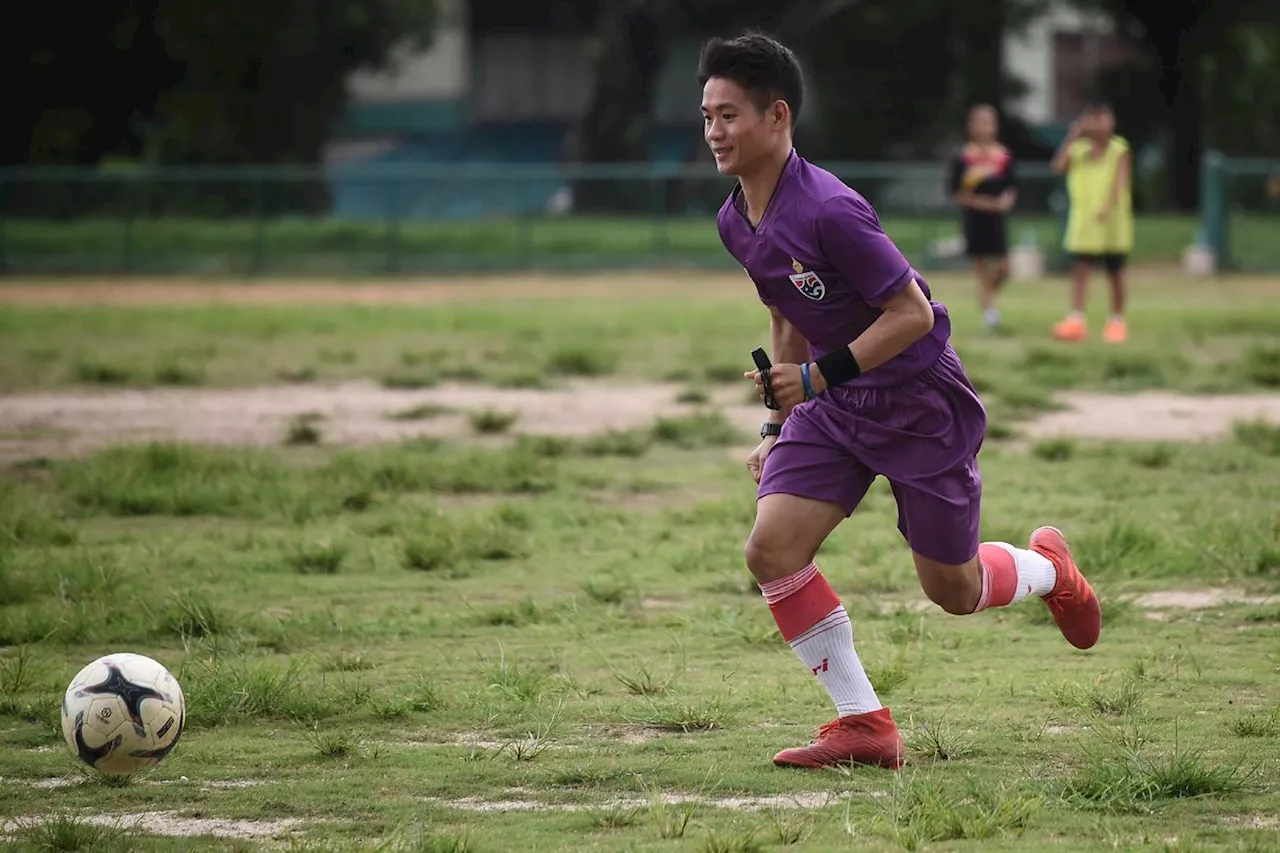 Thaïlande : l'entraîneur de foot coincé avec des garçons dans une grotte, à nouveau piégé par les eaux