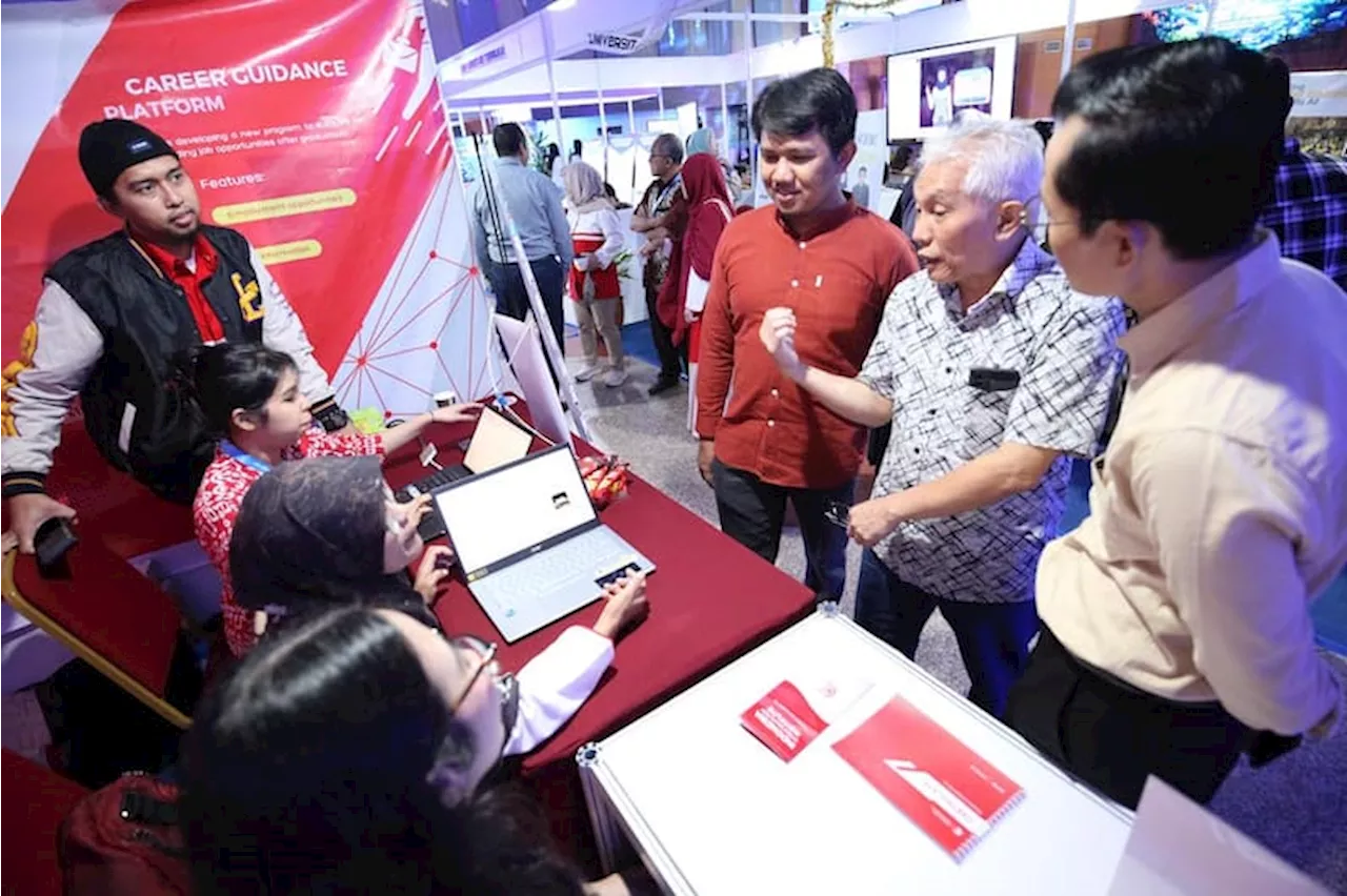 Universitas Terbuka Menggelar Job Fair dan Pameran Hasil Riset dan Inovasi Pendidikan Terbuka dan Jarak Jauh