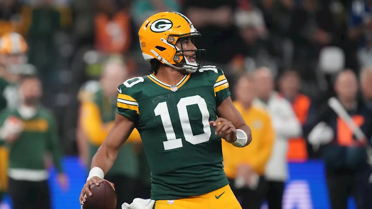 Matt LaFleur Doesn't Rule Out Possibility of Jordan Love Playing for Packers in Week