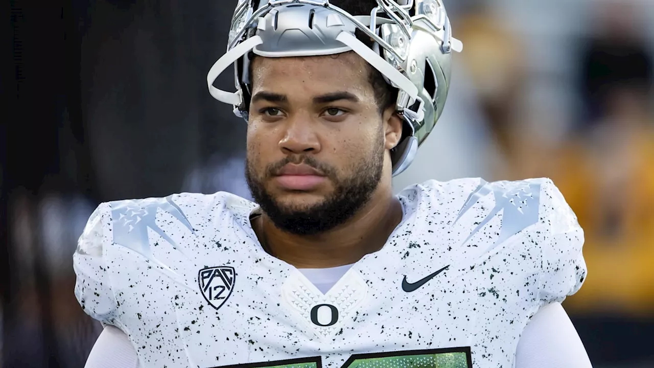 Nishad Strother on Oregon Duck Football Offensive Line Struggles: “We'r