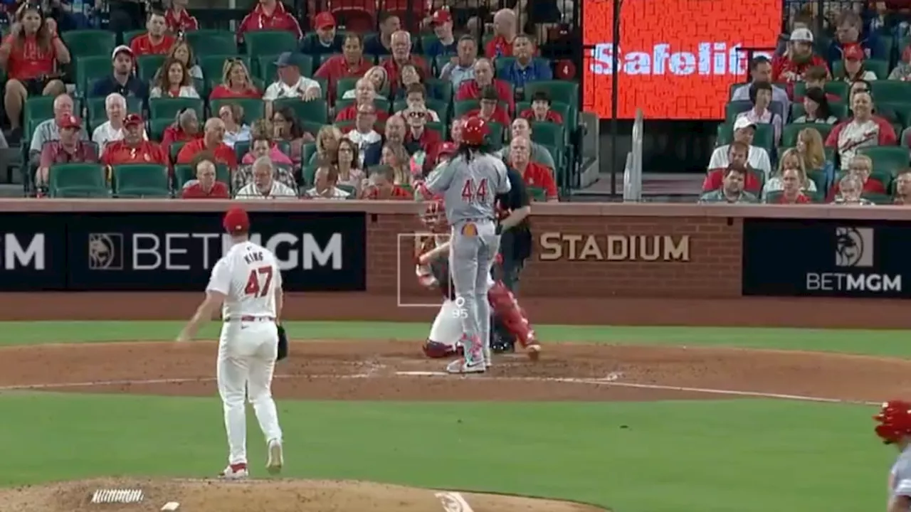 Reds Announcer Had Perfect Response to Ump’s Terrible Call on Elly De La Cruz