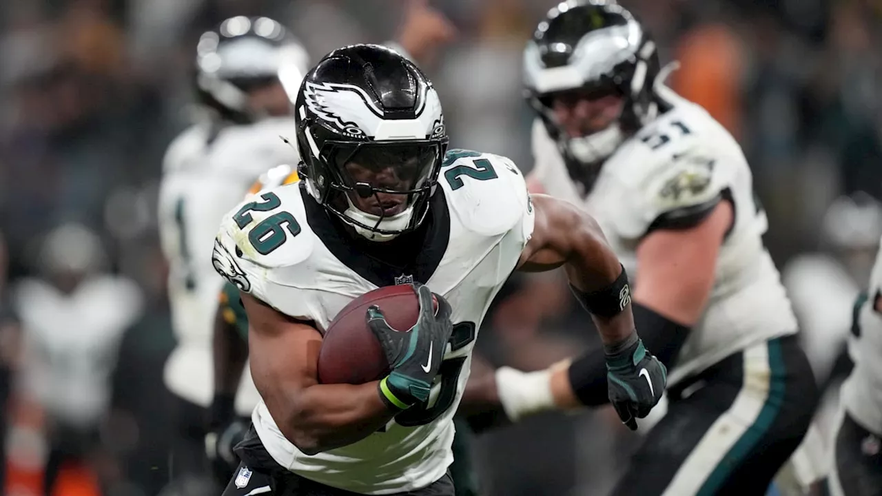 Saquon Barkley Becomes Third Eagles Running Back In Last 10 Years To Win NFC Award