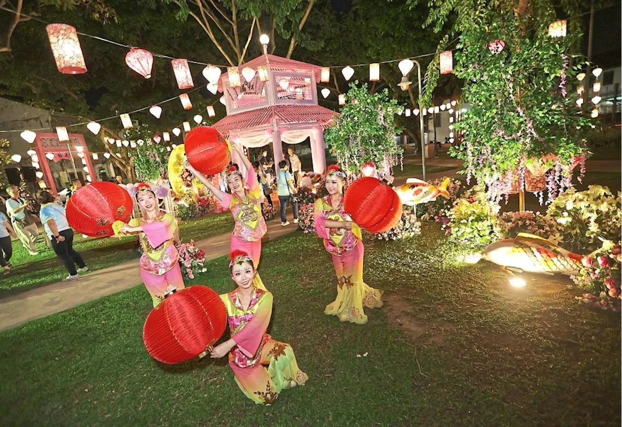 Armenian Park lights up for Mid-Autumn festival