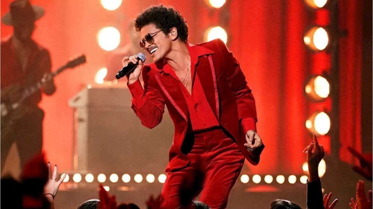 Buka Konser di Indonesia, Bruno Mars: Jakarta, Aku di Sini!