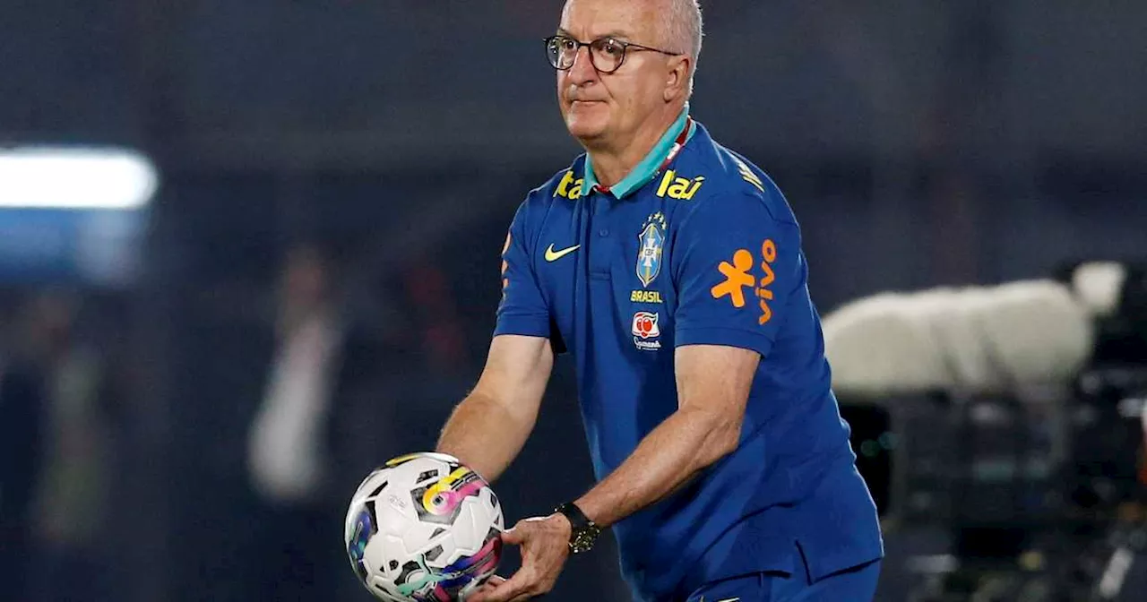 Dorival admite 'pior tempo' na seleção e assume responsabilidade por derrota contra Paraguai